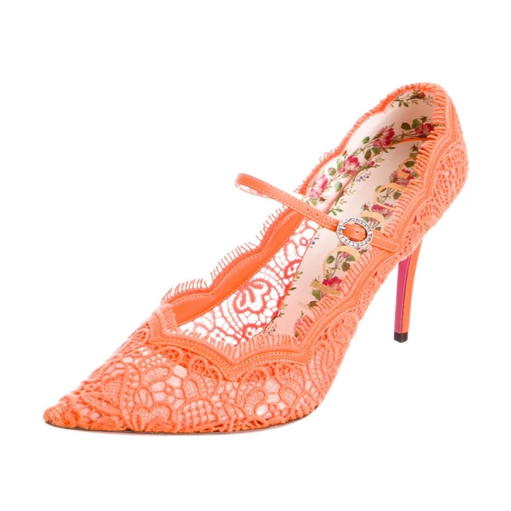GUCCI Virginia Mary Jane Lace Pumps
Size: 11 | 41